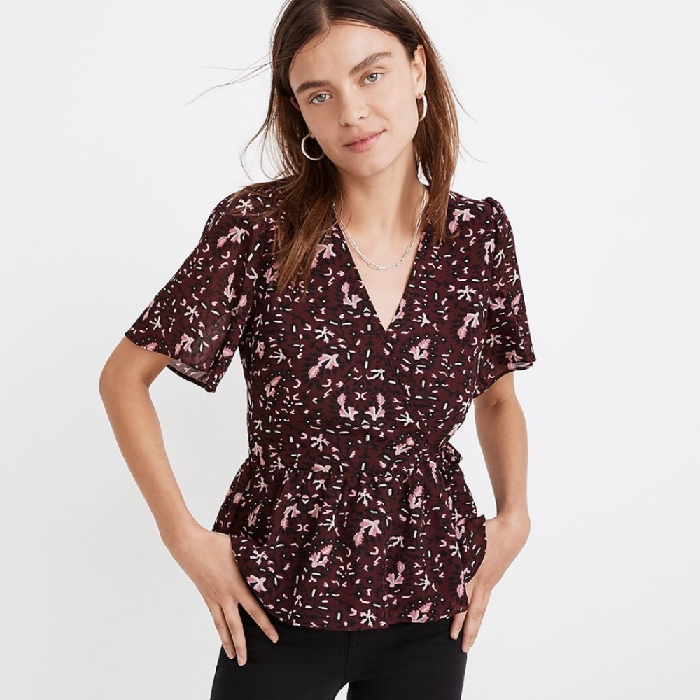 Georgette Flutter-Sleeve Peplum Top in Rich Paisley Small